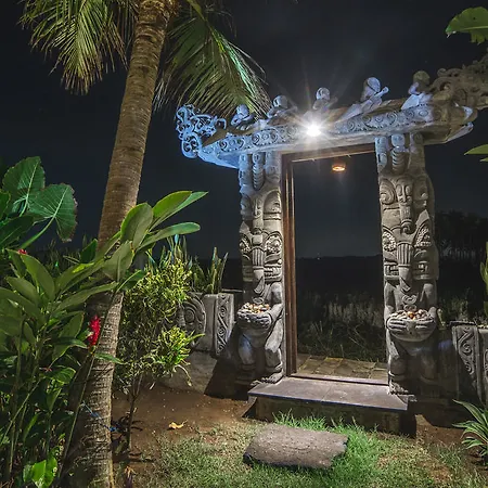 Absolute Beachfront Romantic Villa Laut-2